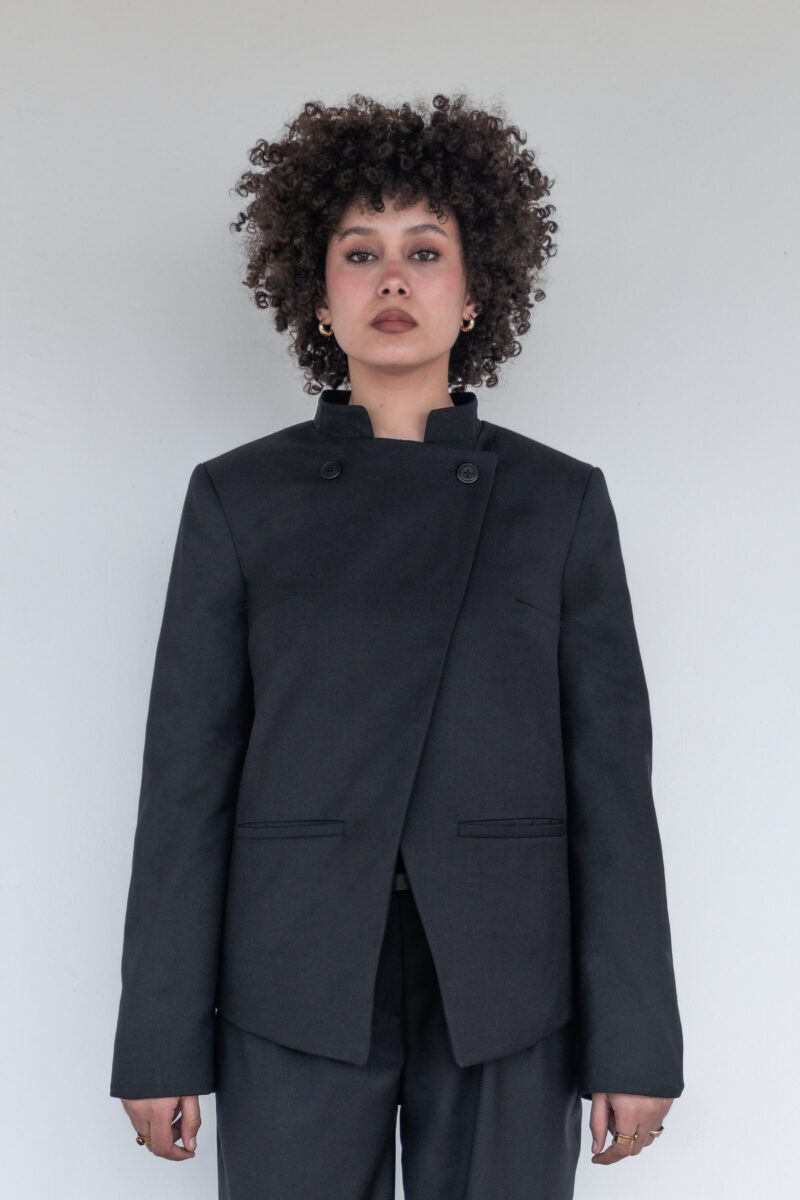 ASYMETRICAL BLAZER - Image 3